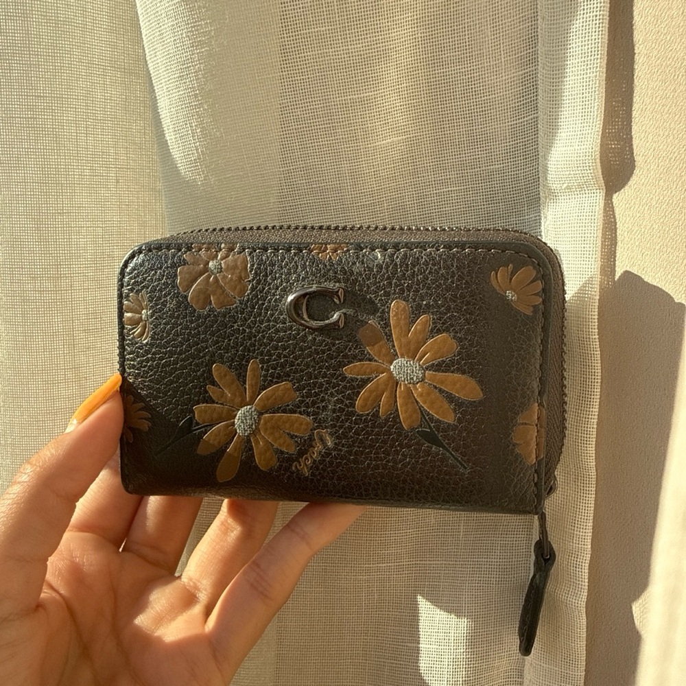 Coach brown Leather Daisy Zip-Around Wallet